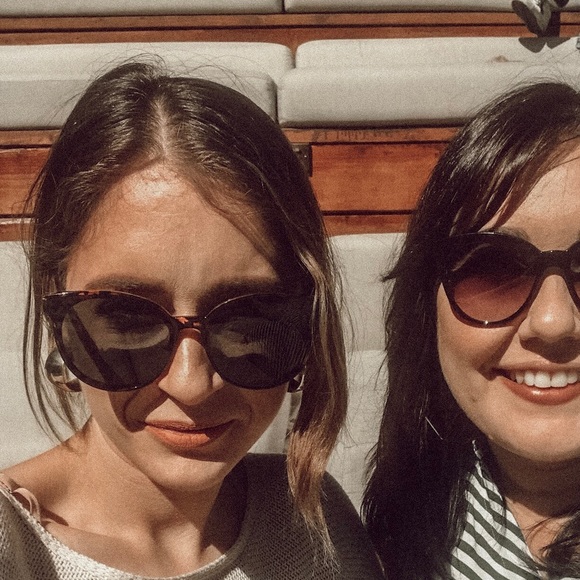 Meet your Posher, Justine - Picture 1 of 1